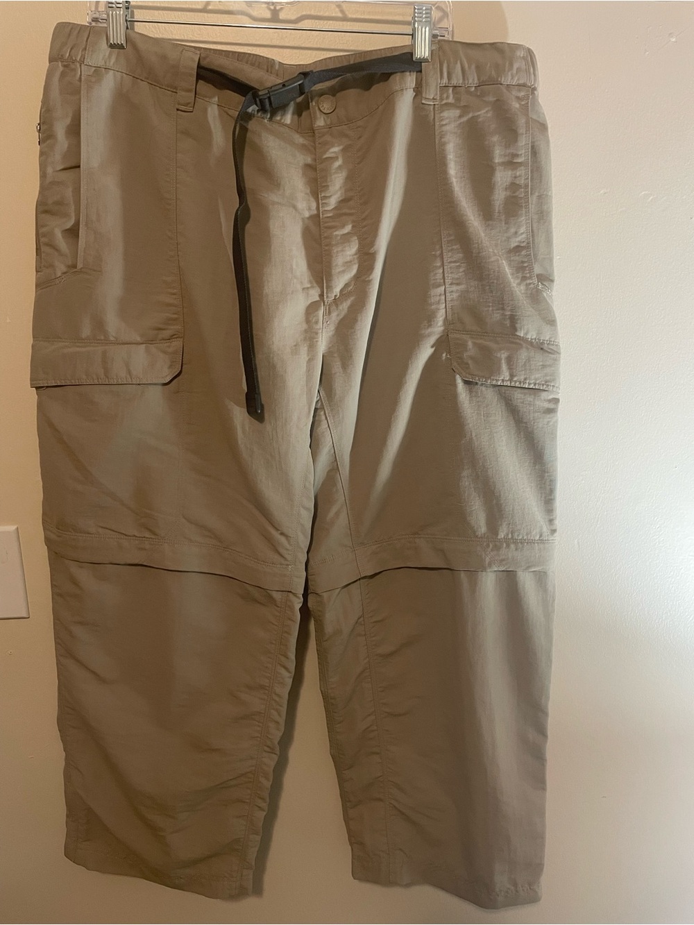 The North Face Men's Cargo Zip-Off Pants in Khaki XXL